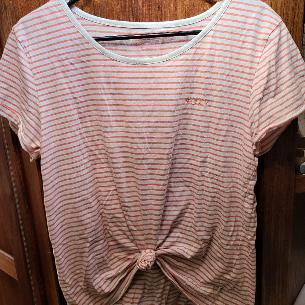 Roxy 🆕 size L white with peach color stripes